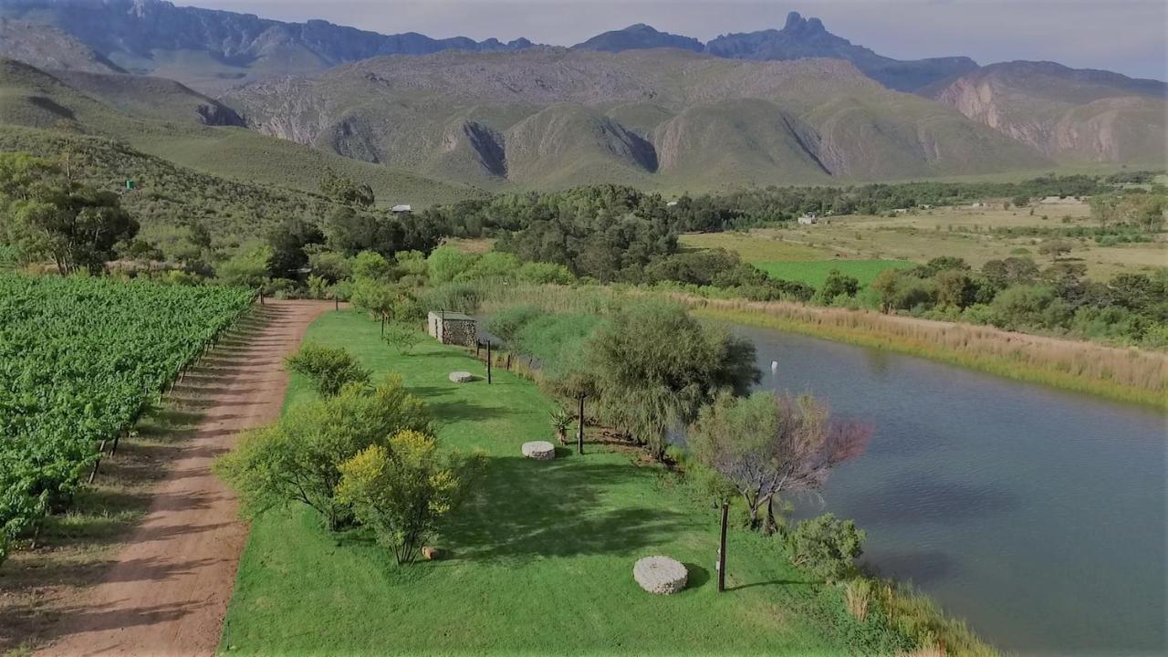 Oaksrest Vineyards Guest Farm Hotel Ladismith Bagian luar foto