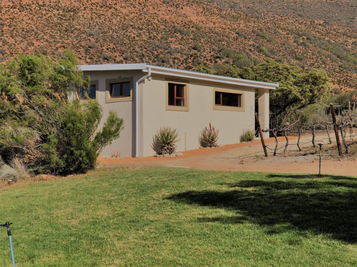 Oaksrest Vineyards Guest Farm Hotel Ladismith Bagian luar foto