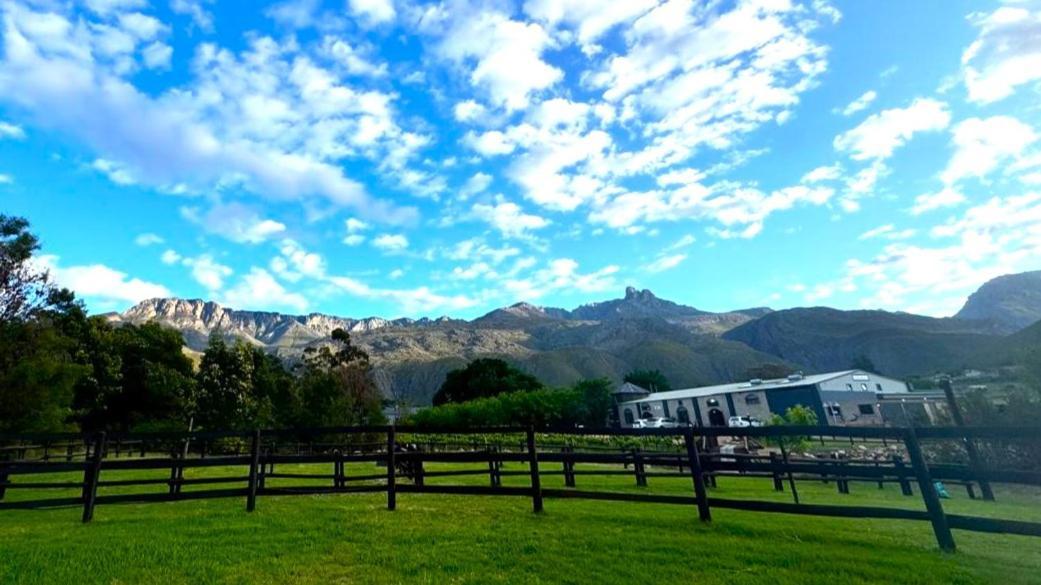 Oaksrest Vineyards Guest Farm Hotel Ladismith Bagian luar foto