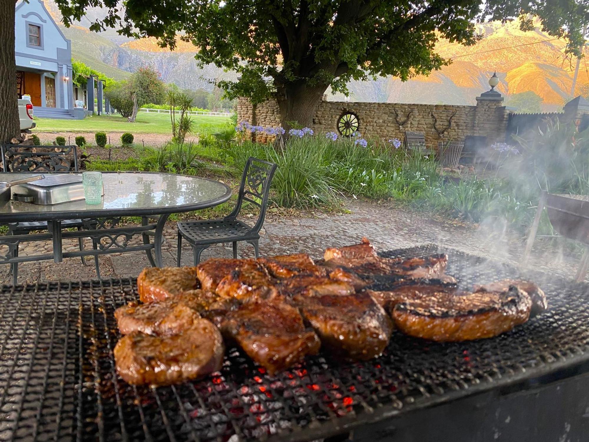 Oaksrest Vineyards Guest Farm Hotel Ladismith Bagian luar foto